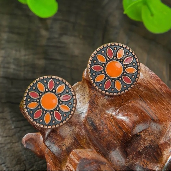 Jewelry - ⭐️ 5 for $25 Bohemian Floral Stud Earrings in Antique Bronze Finish